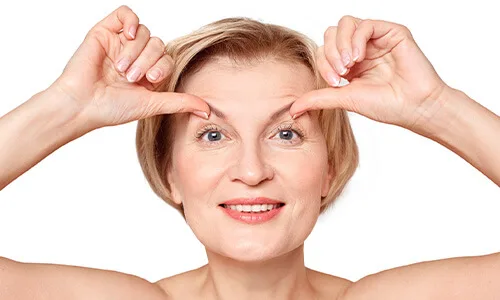 Hangende oogleden komt vaak op latere leeftijd