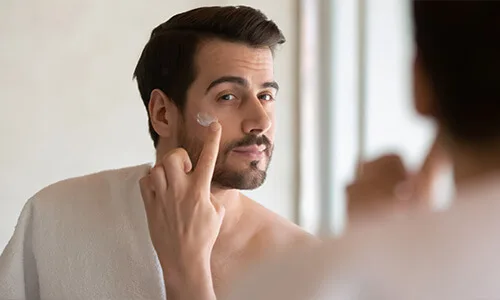 Een Slappe huid in het gezicht verstrakken door de juiste huidverzorging producten